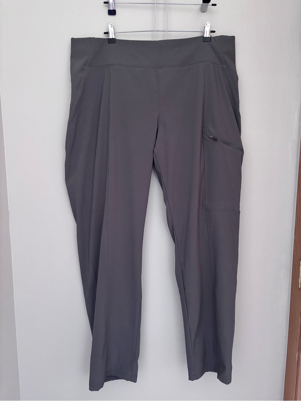 Columbia Women's Dark Gray Performance Stretch Trousers